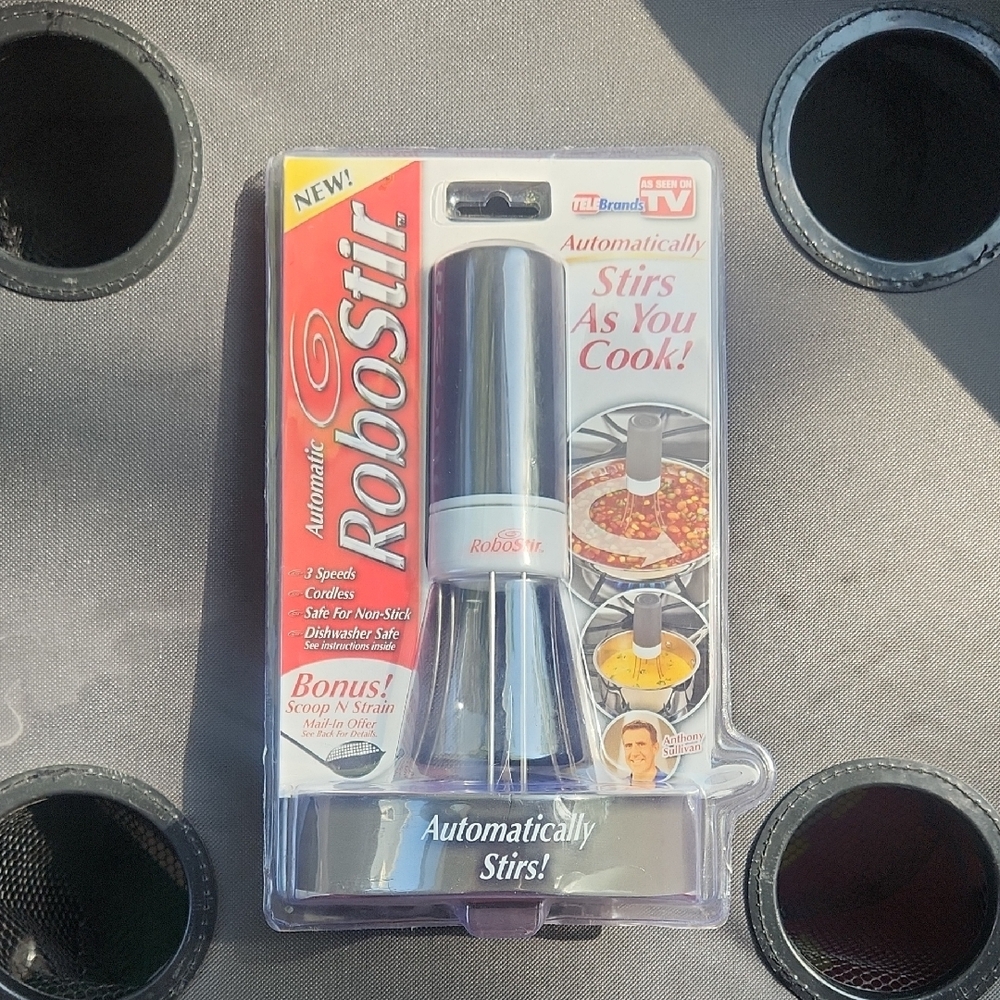 RoboStir Automatic Stirrers - Black and Silver